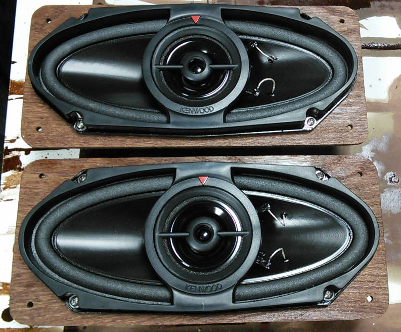 http://streamlinemechatronics.com/picts/rearspeakers.jpg